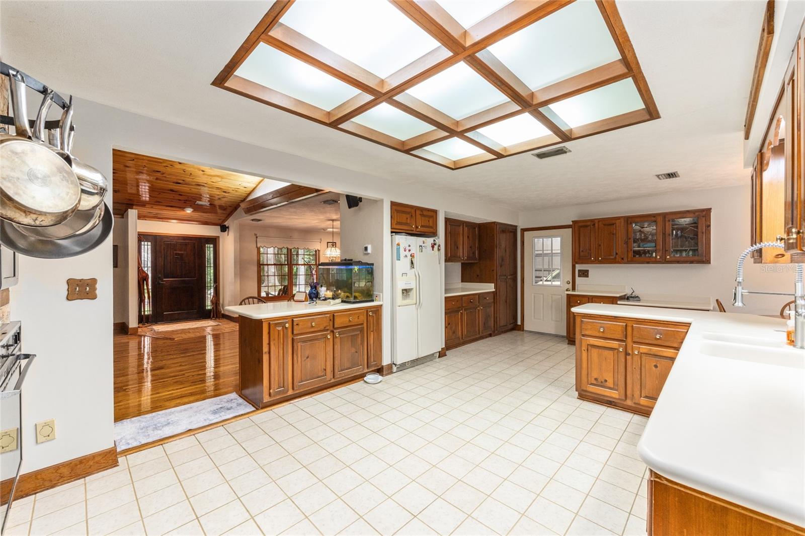 SUMMIT 02 - Residential