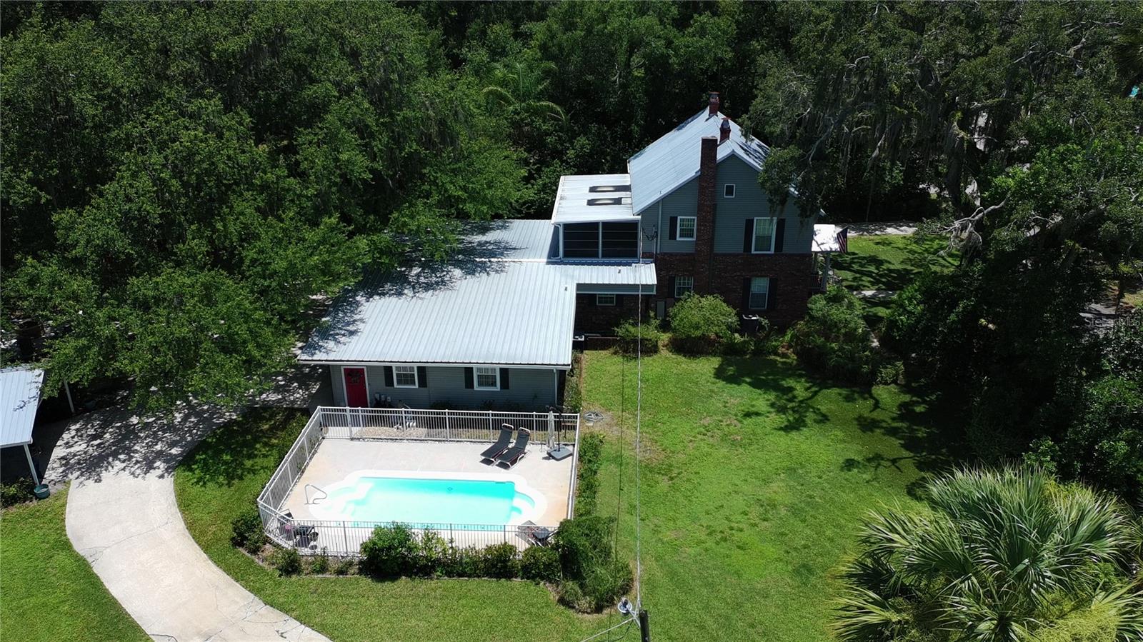649 GLENWAY DRIVE