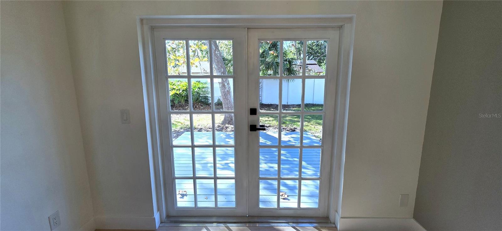 A REP OF LAS BRISAS & LAS - Residential