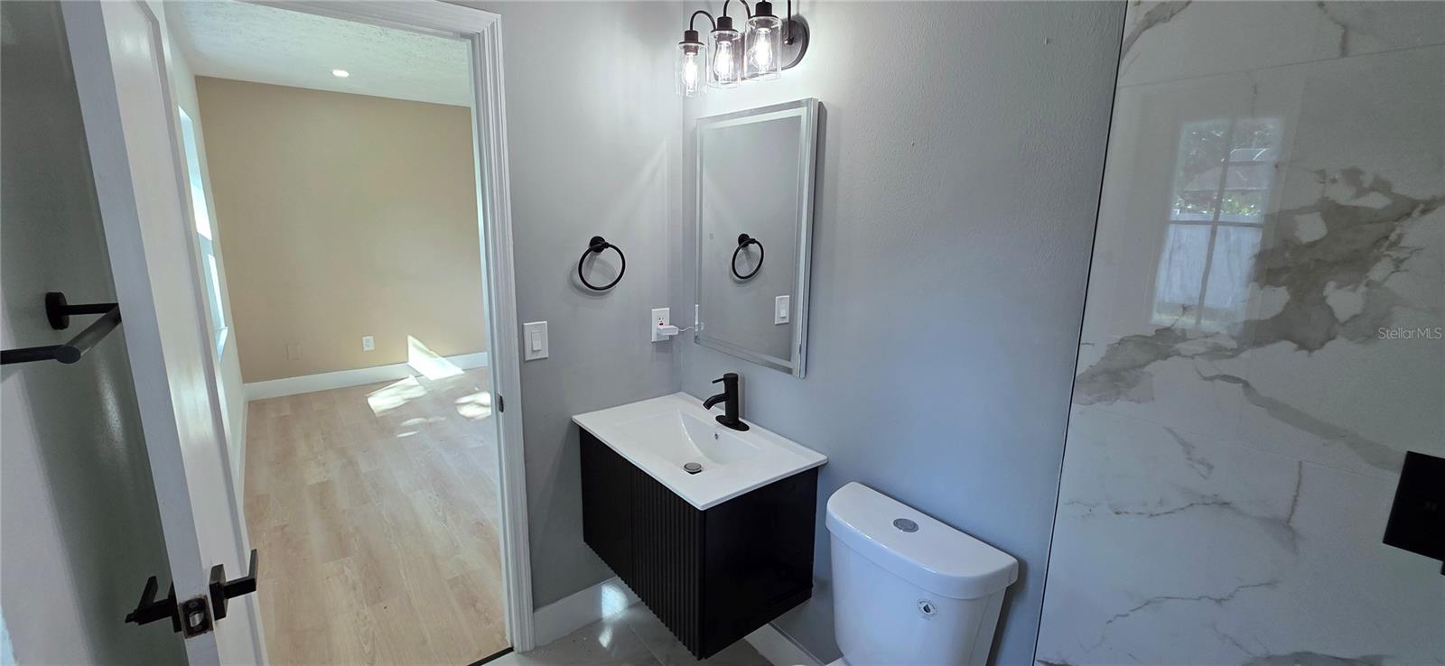 A REP OF LAS BRISAS & LAS - Residential