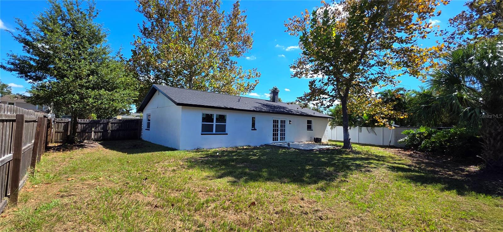 A REP OF LAS BRISAS & LAS - Residential