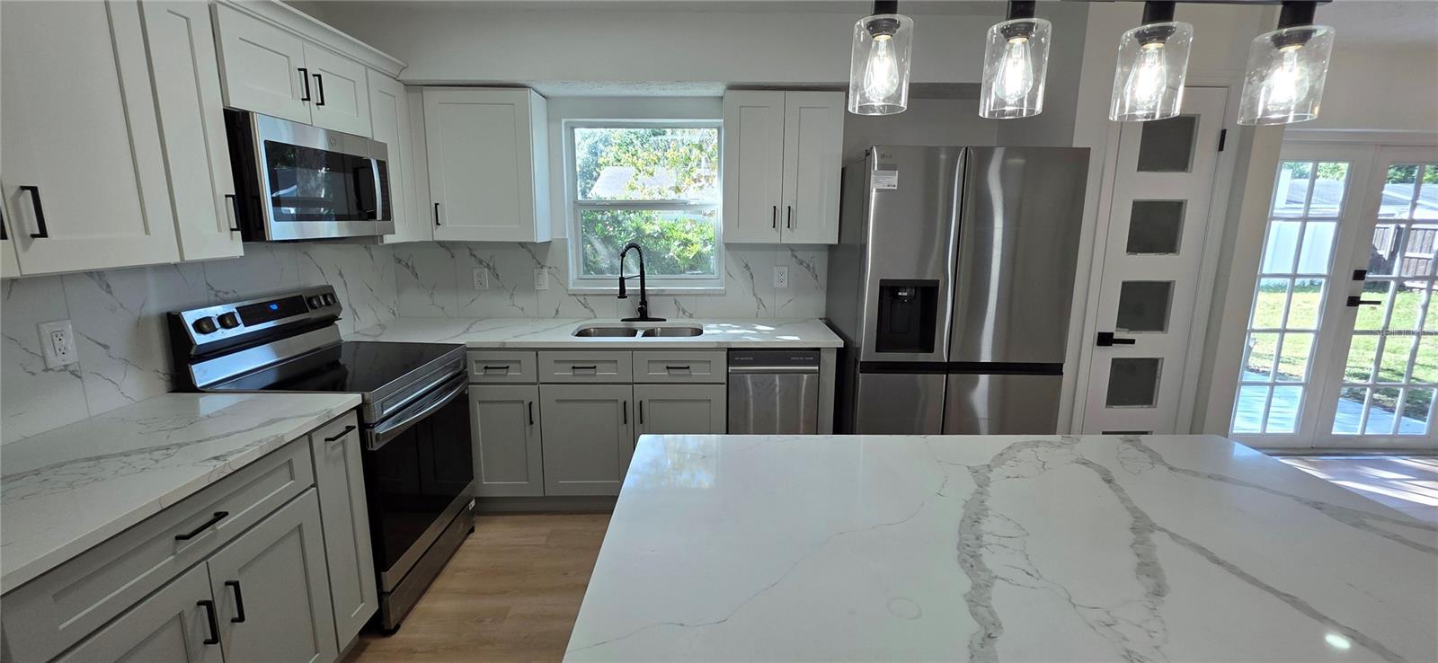 A REP OF LAS BRISAS & LAS - Residential