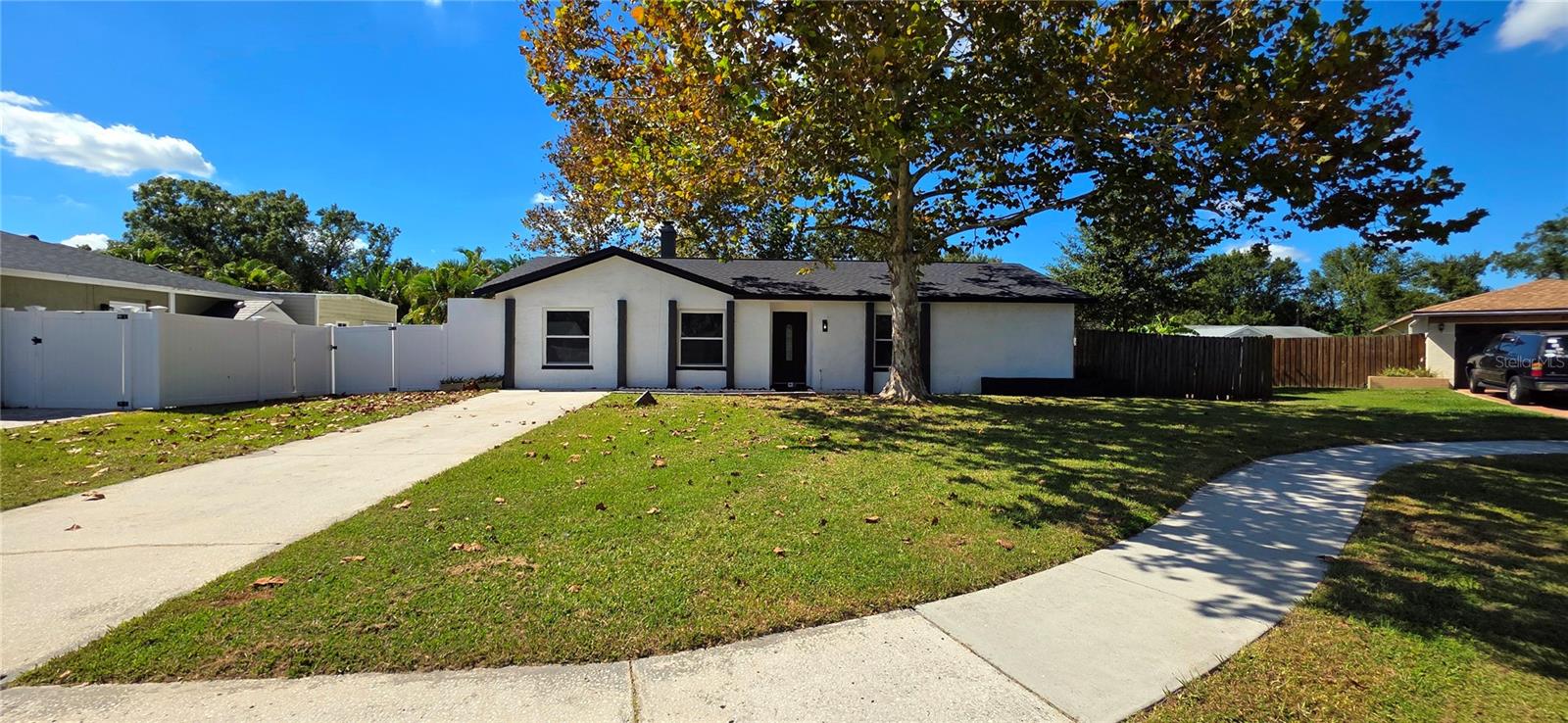 A REP OF LAS BRISAS & LAS - Residential