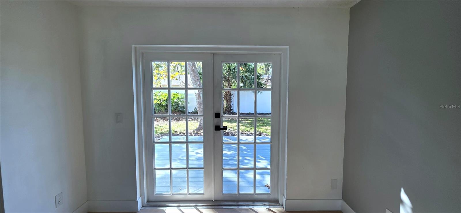 A REP OF LAS BRISAS & LAS - Residential