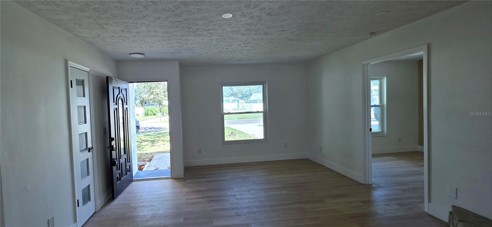 A REP OF LAS BRISAS & LAS - Residential