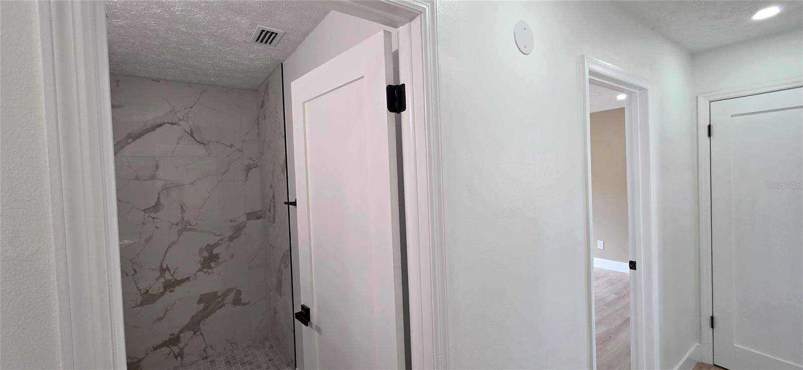 A REP OF LAS BRISAS & LAS - Residential