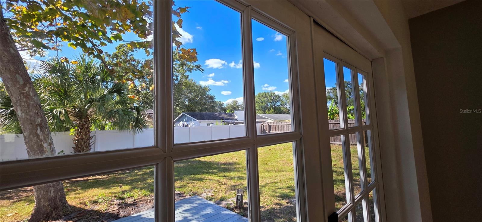 A REP OF LAS BRISAS & LAS - Residential