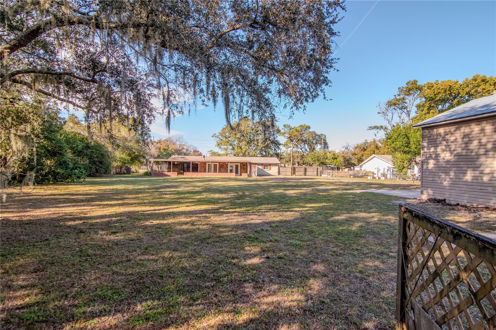 LAKEWOOD RANCHES - Residential