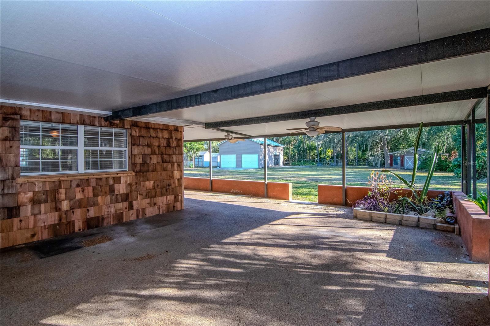 LAKEWOOD RANCHES - Residential