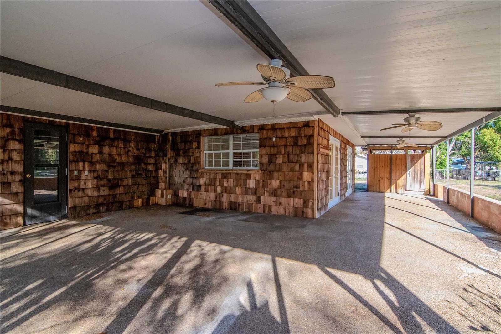 LAKEWOOD RANCHES - Residential