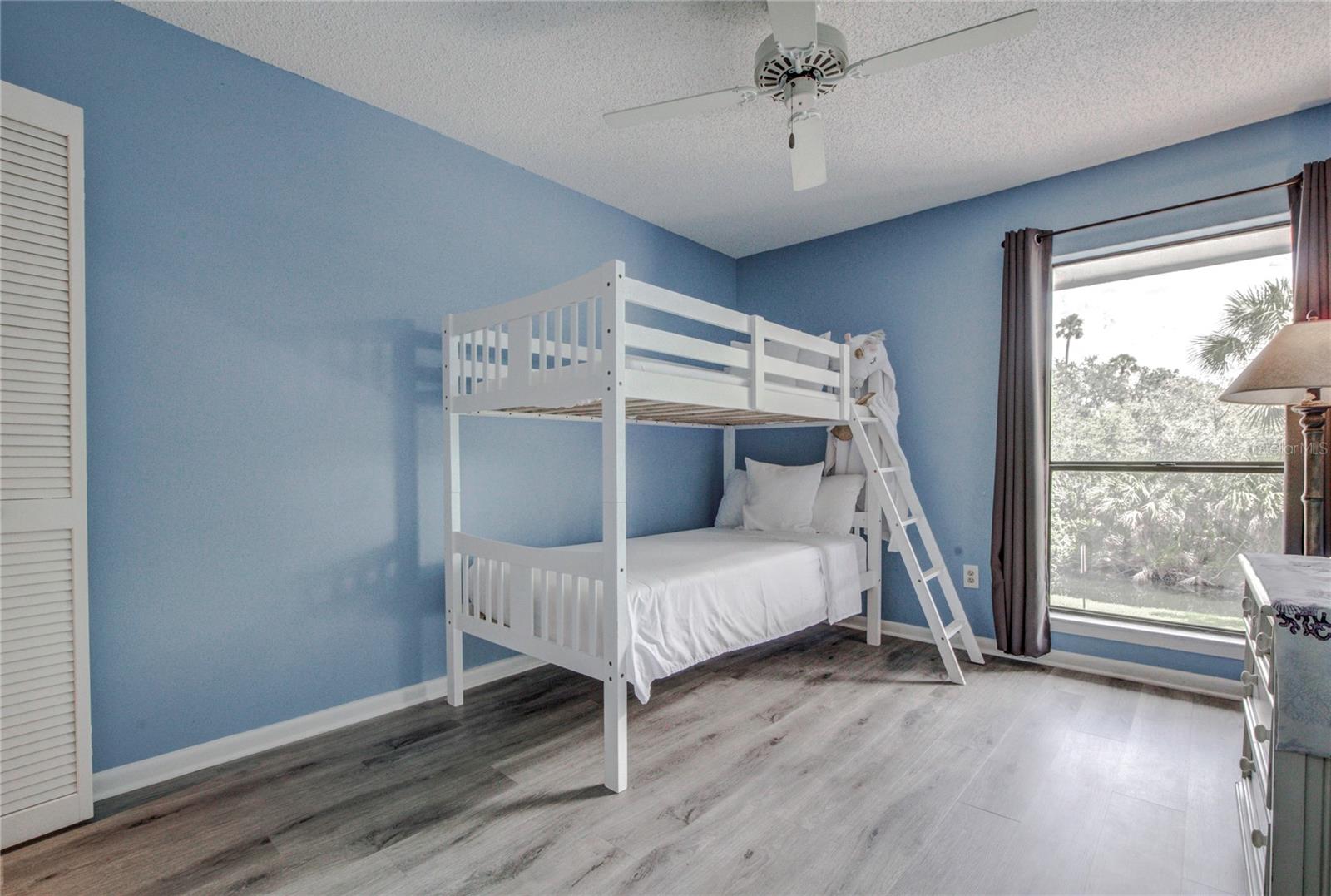 RIVER COVE LANDINGS CONDO - Residential