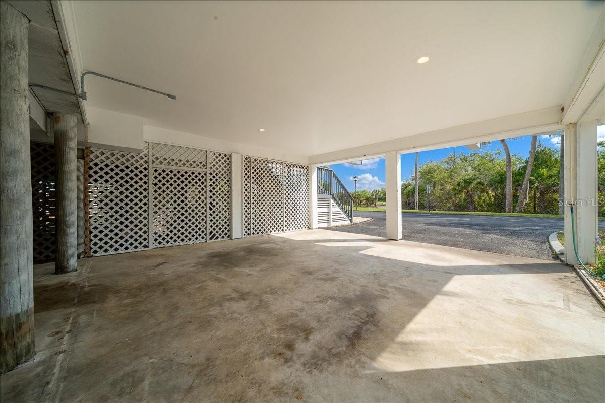 RIVER COVE LANDINGS CONDO - Residential