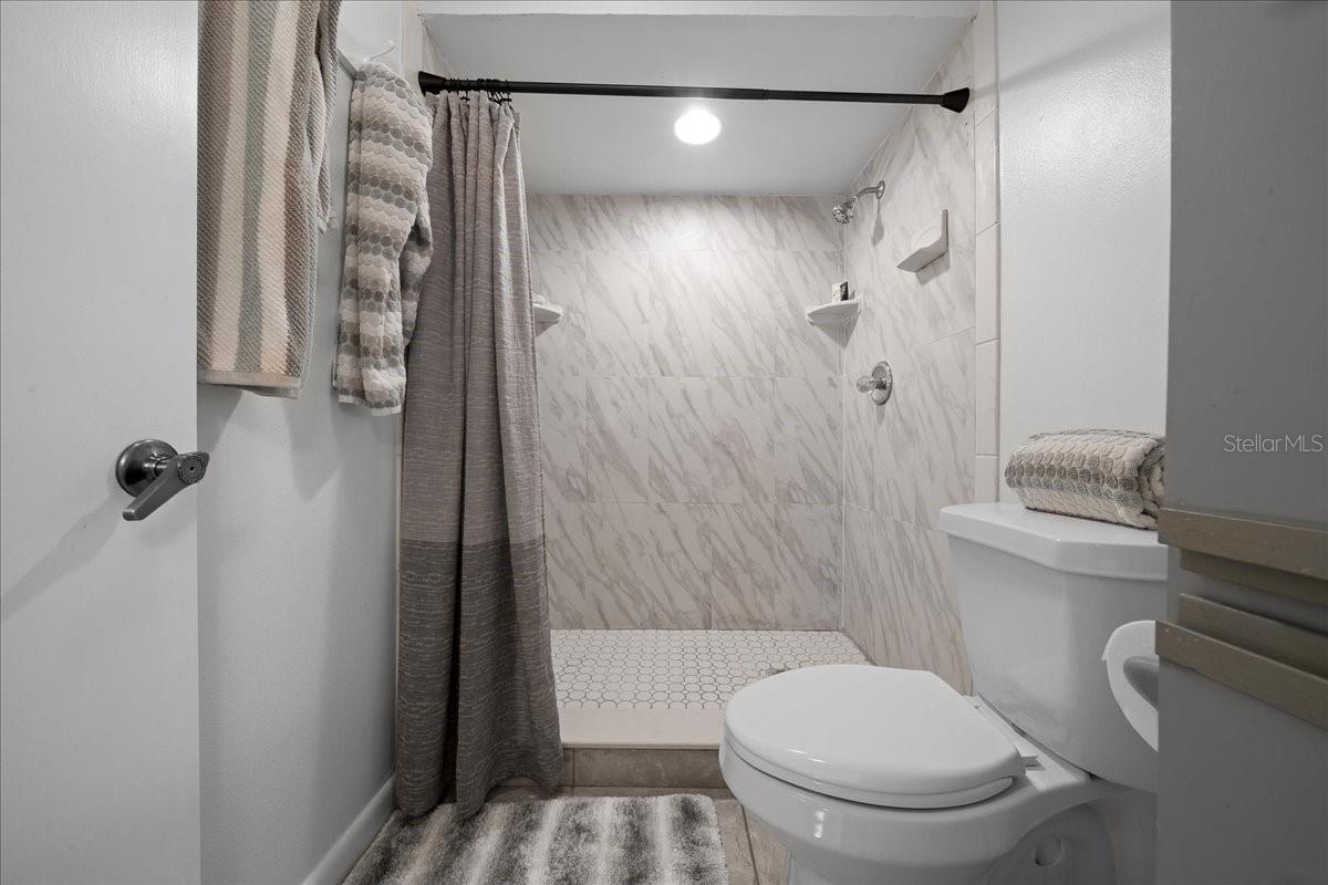 RIVER COVE LANDINGS CONDO - Residential