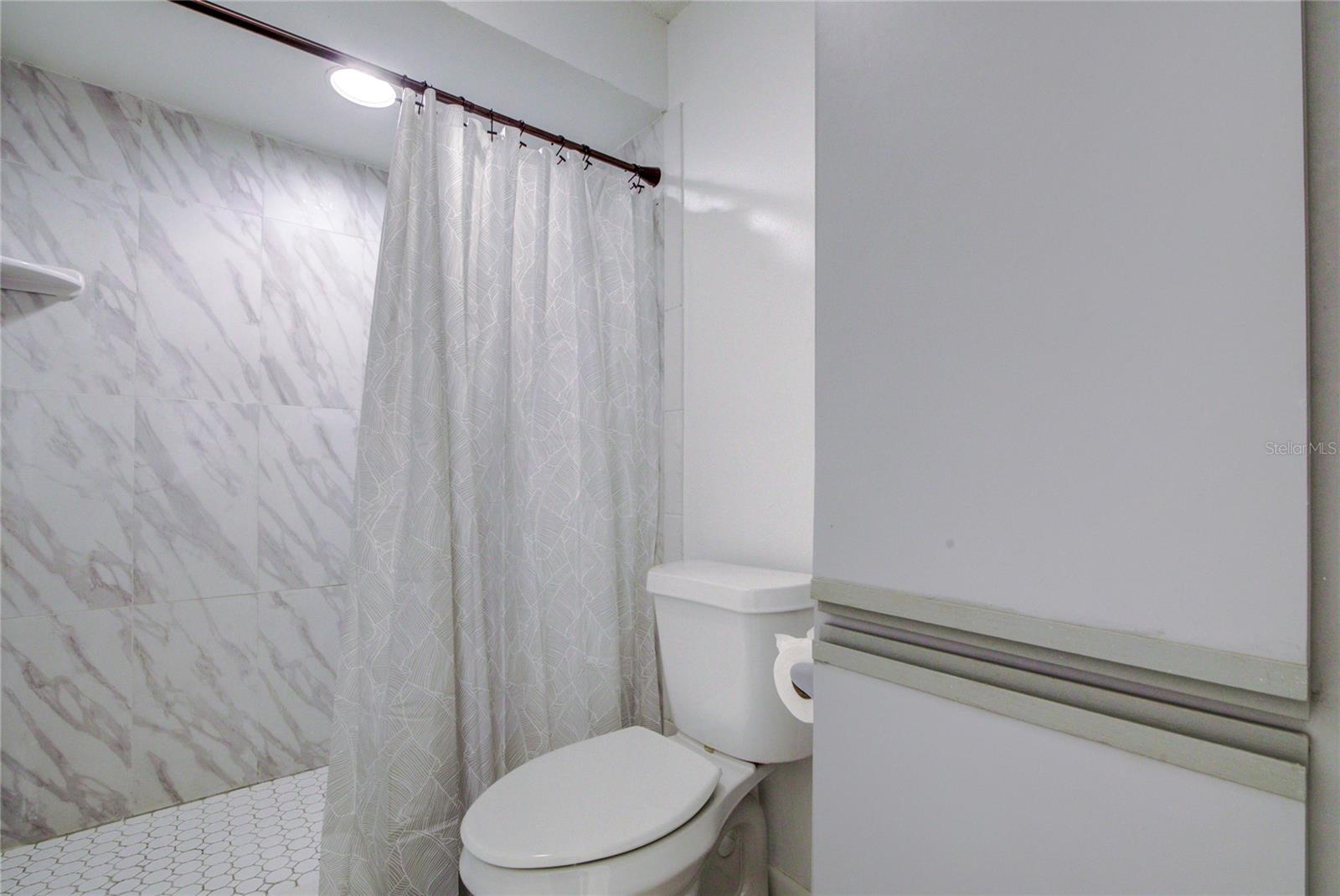 RIVER COVE LANDINGS CONDO - Residential