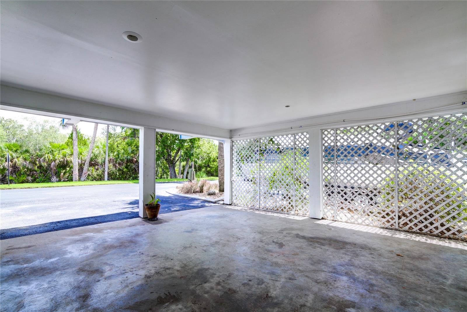 RIVER COVE LANDINGS CONDO - Residential