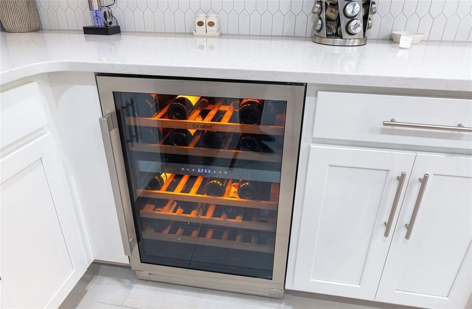 5055 SHADY PINES DRIVE
