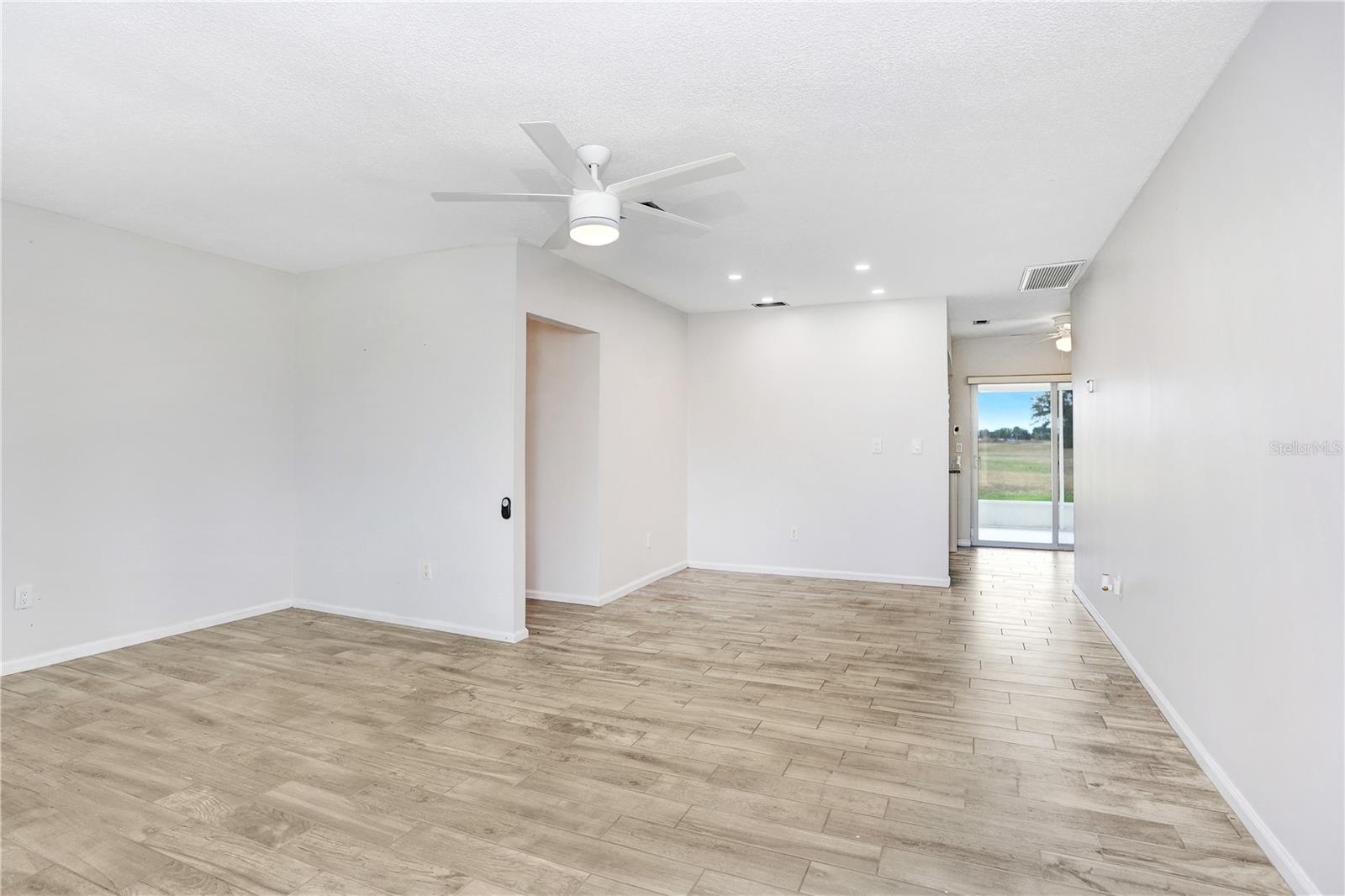 ST GEORGE A CONDO - Residential Lease