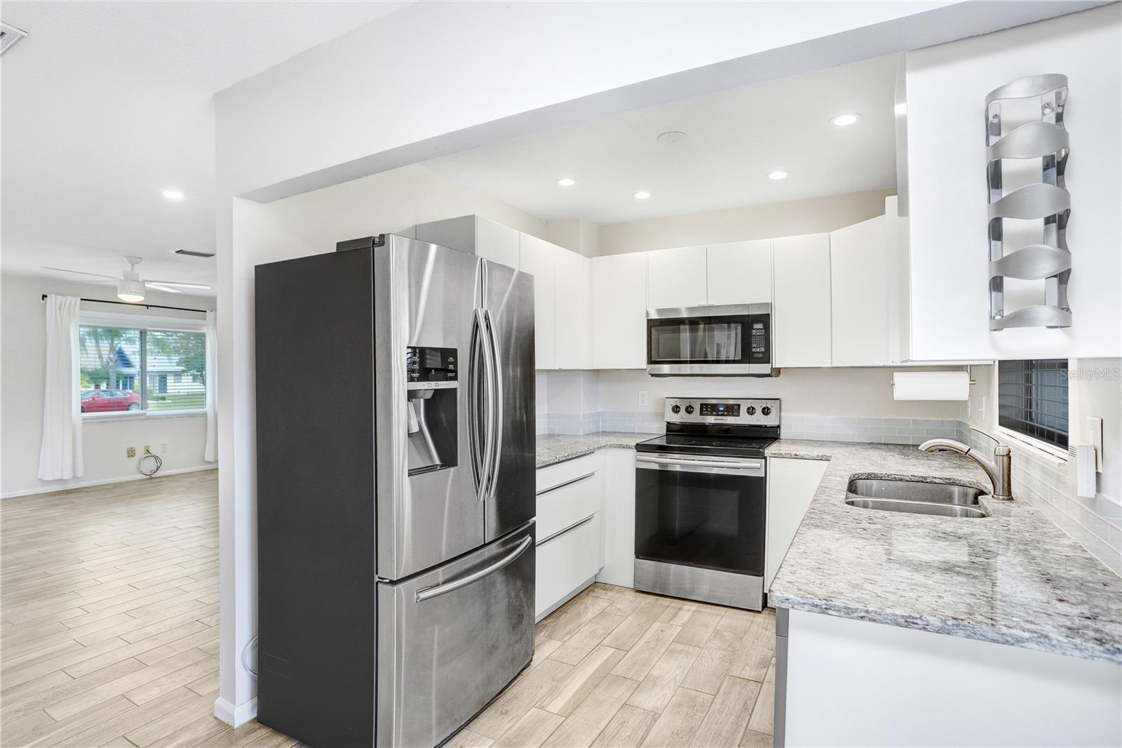 ST GEORGE A CONDO - Residential Lease