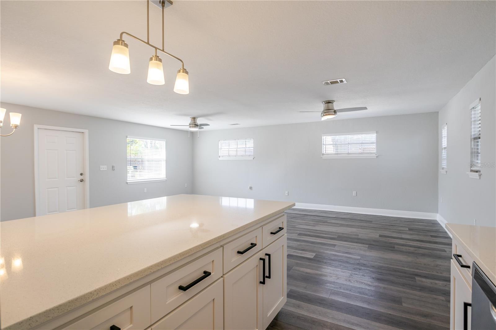 GANDY GARDENS 3 - Residential