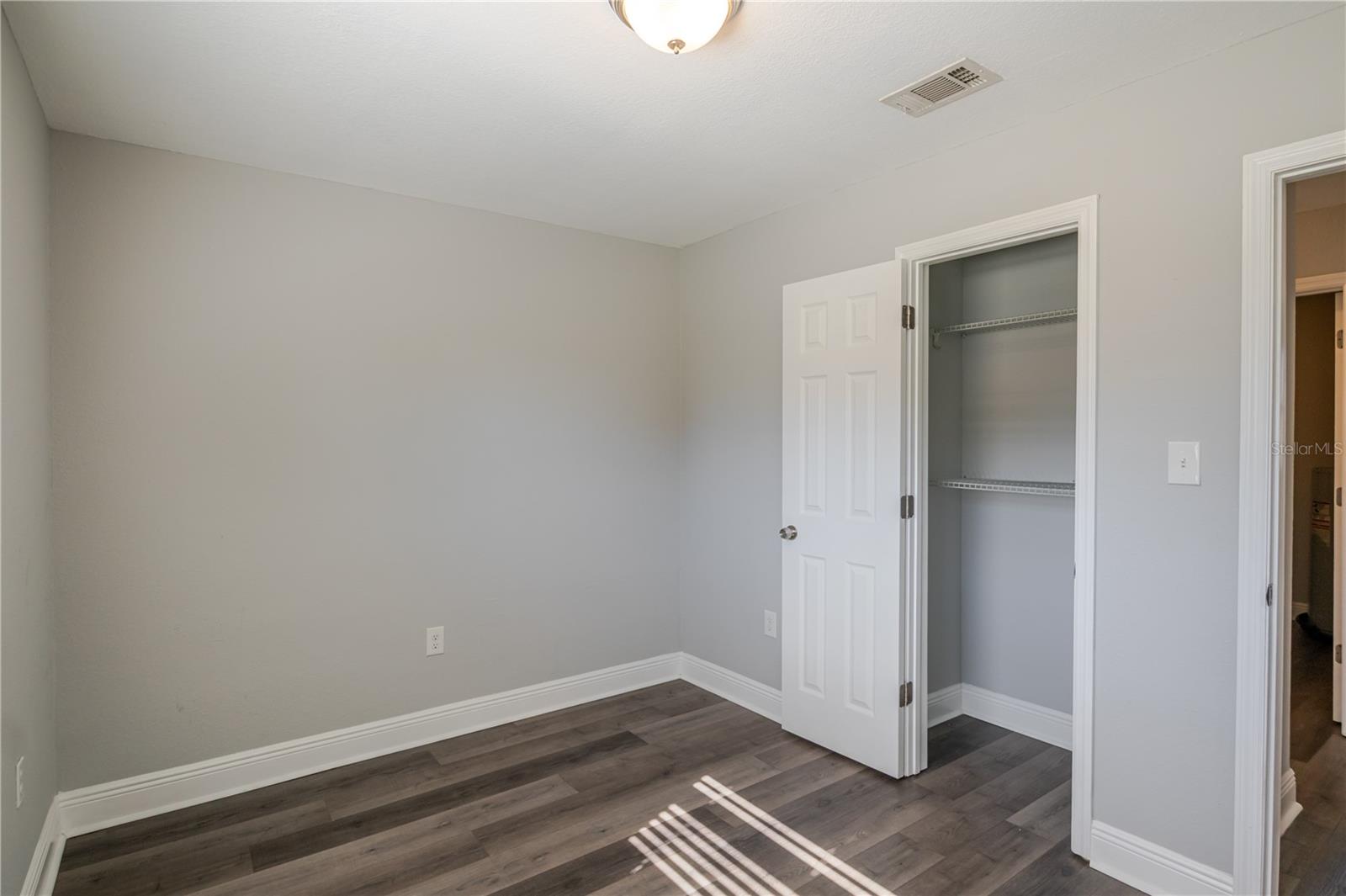 GANDY GARDENS 3 - Residential