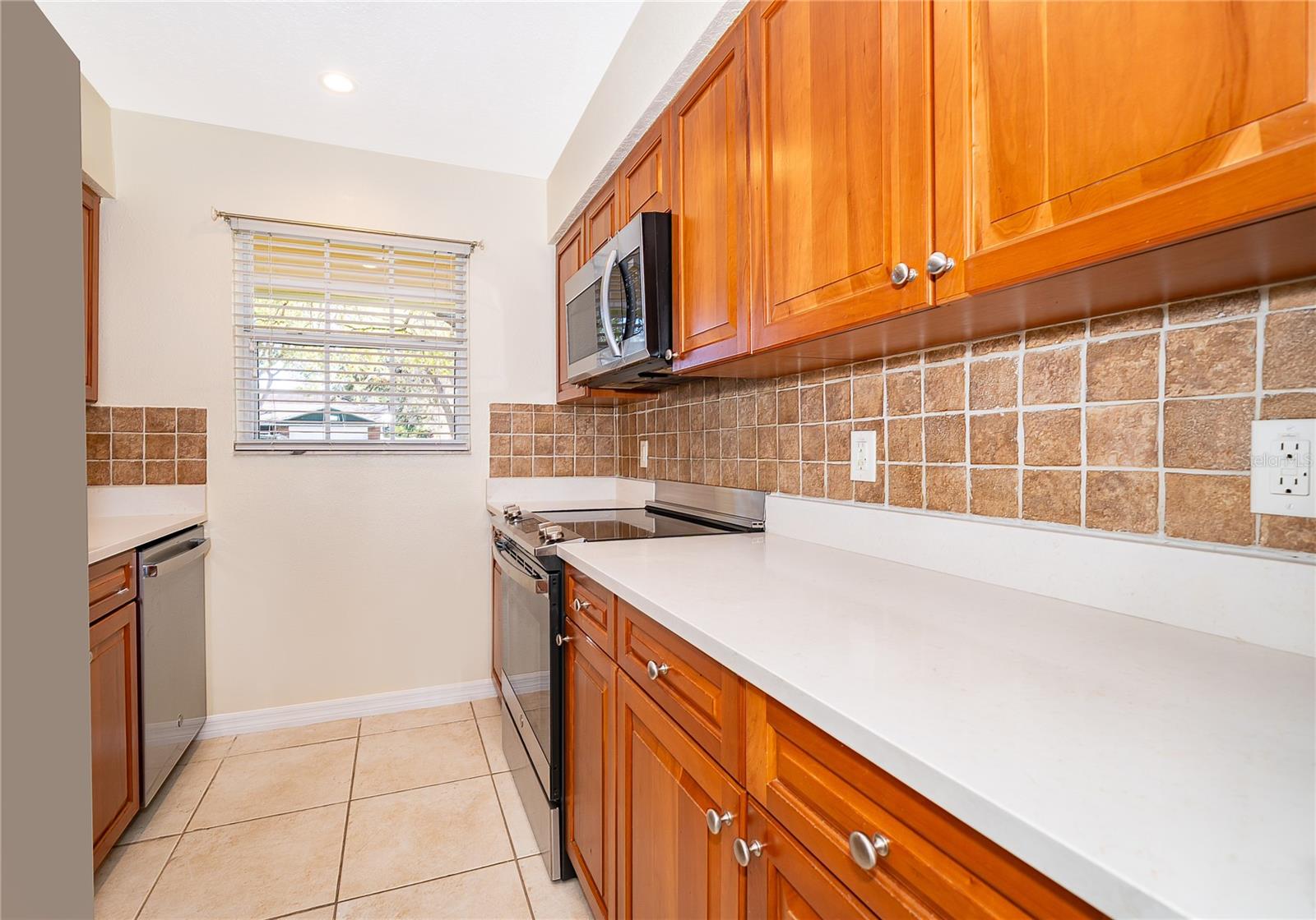 WRENWOOD CONDO - Residential