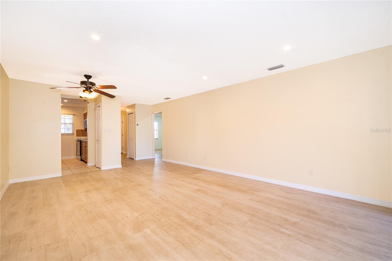 WRENWOOD CONDO - Residential