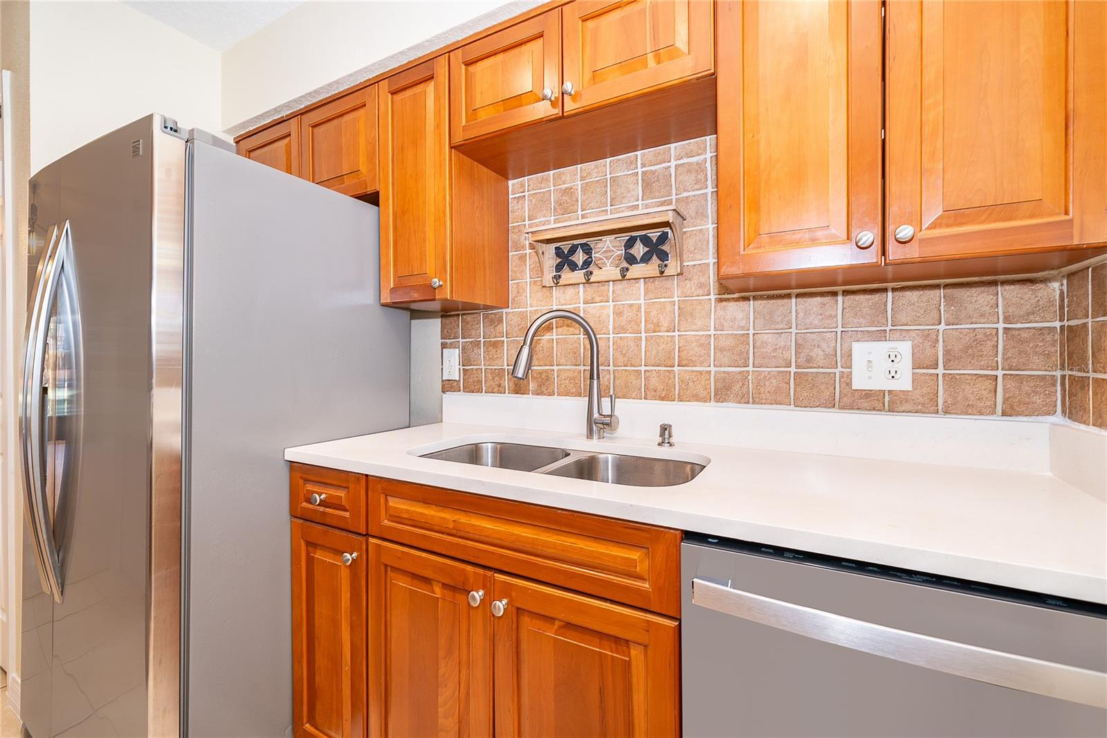 WRENWOOD CONDO - Residential