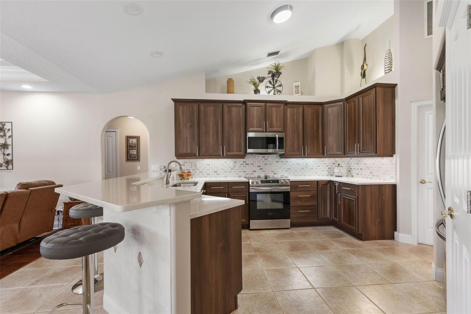 FRONT STREET/GRAND HAVEN PH 06 - Residential