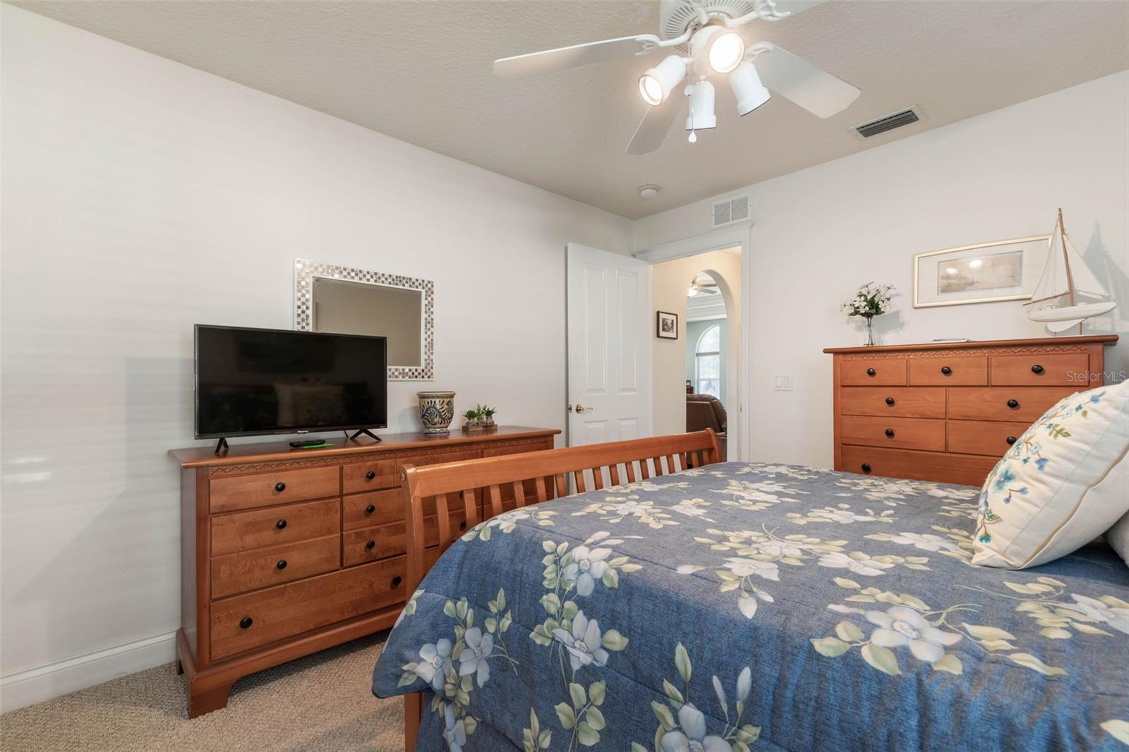 FRONT STREET/GRAND HAVEN PH 06 - Residential