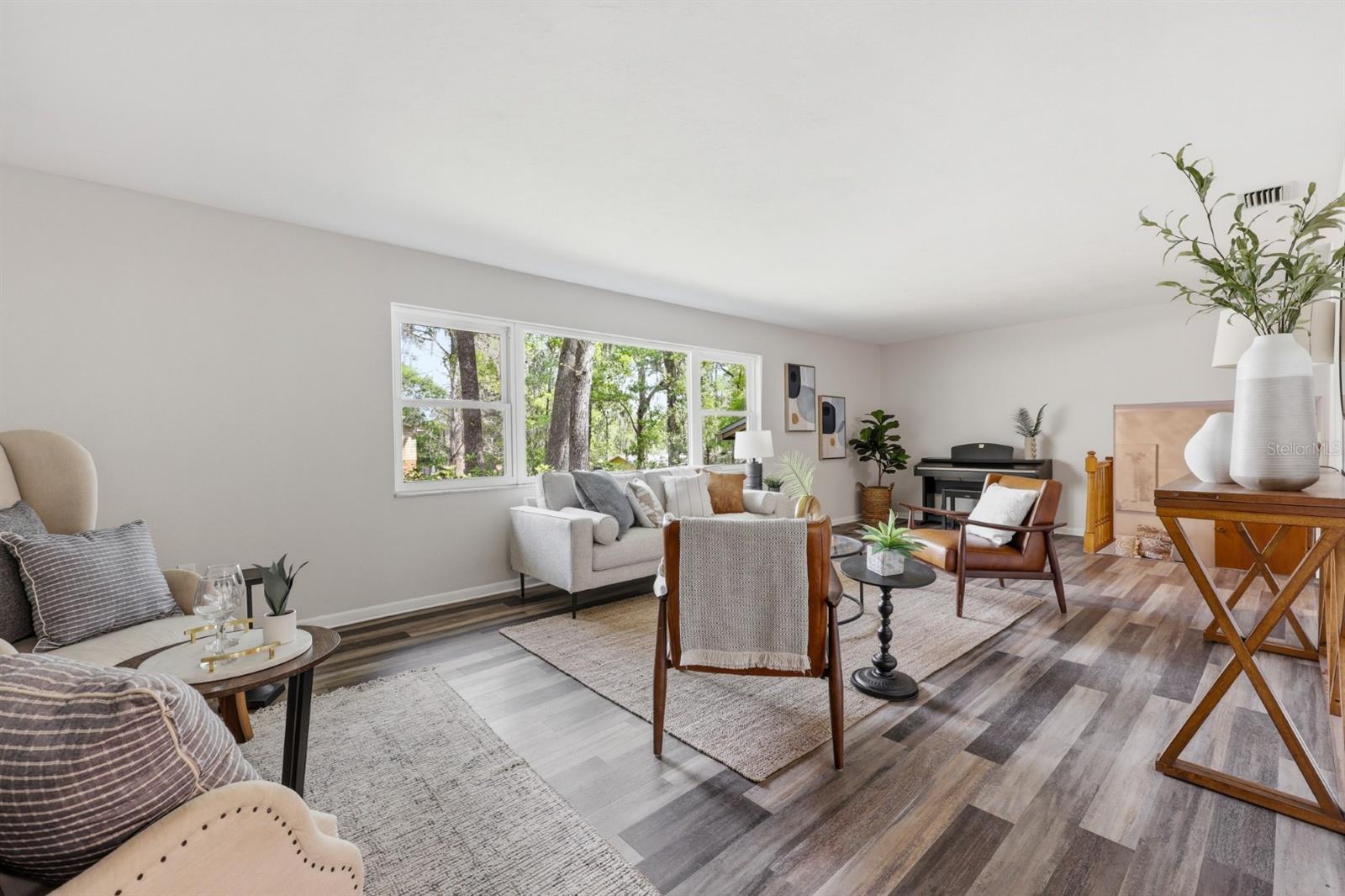 OAK CREST ESTATE - Residential