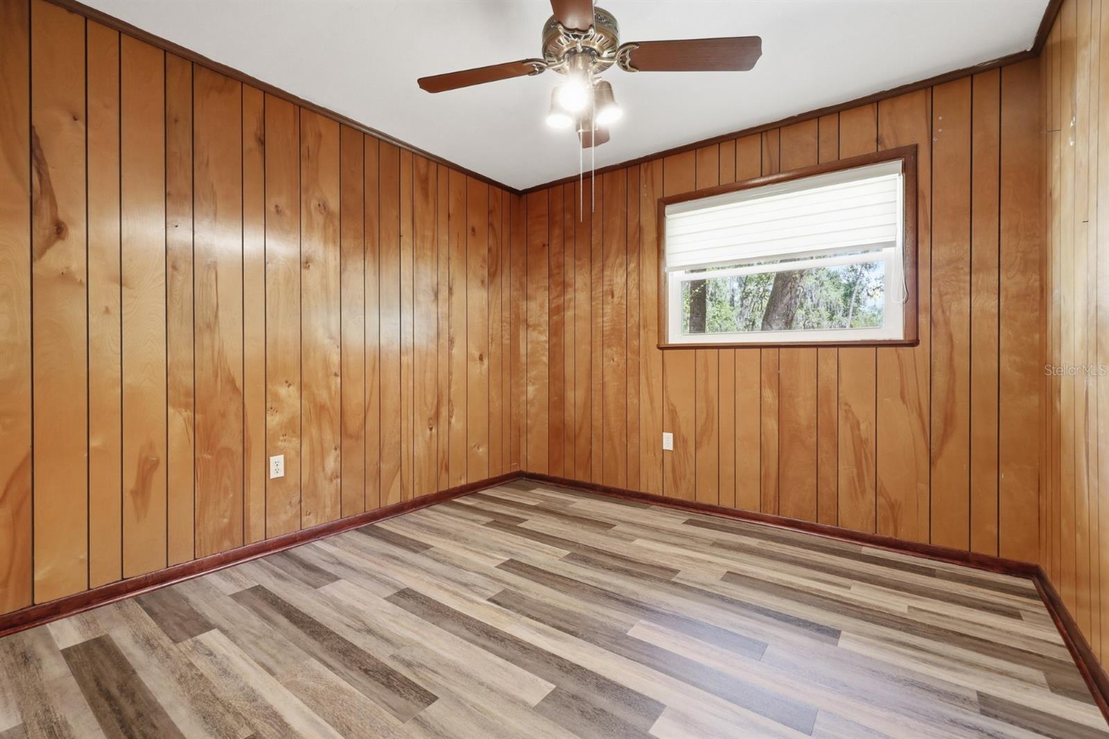 OAK CREST ESTATE - Residential