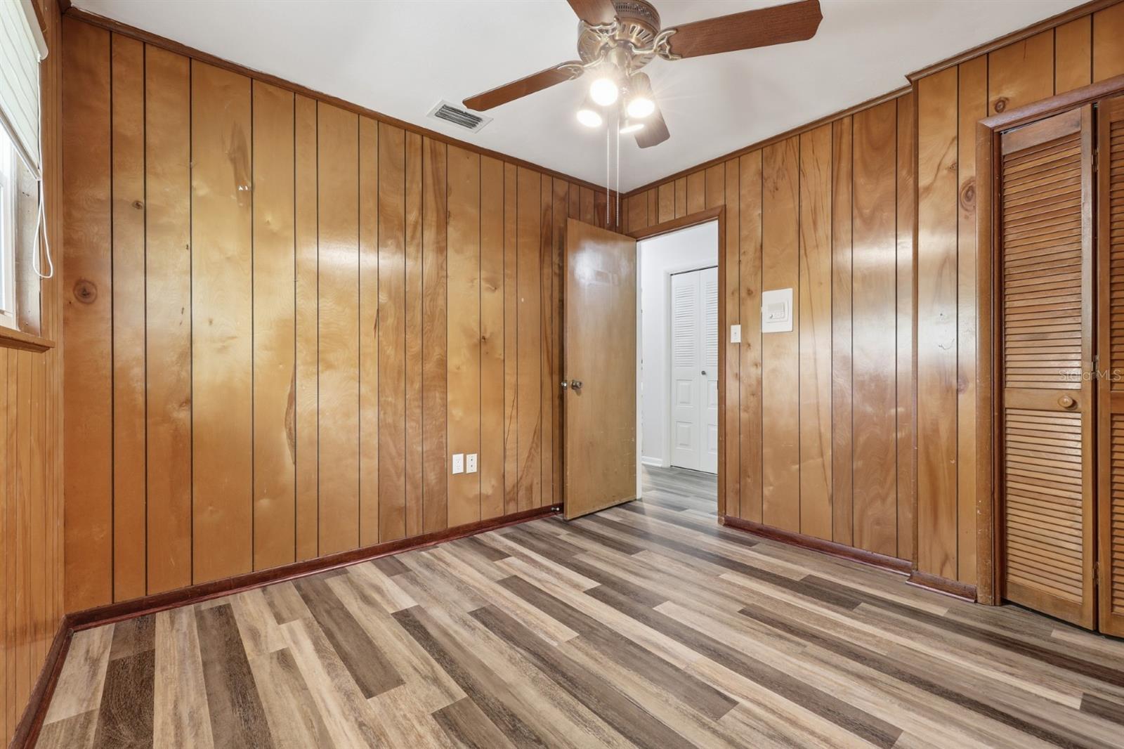 OAK CREST ESTATE - Residential