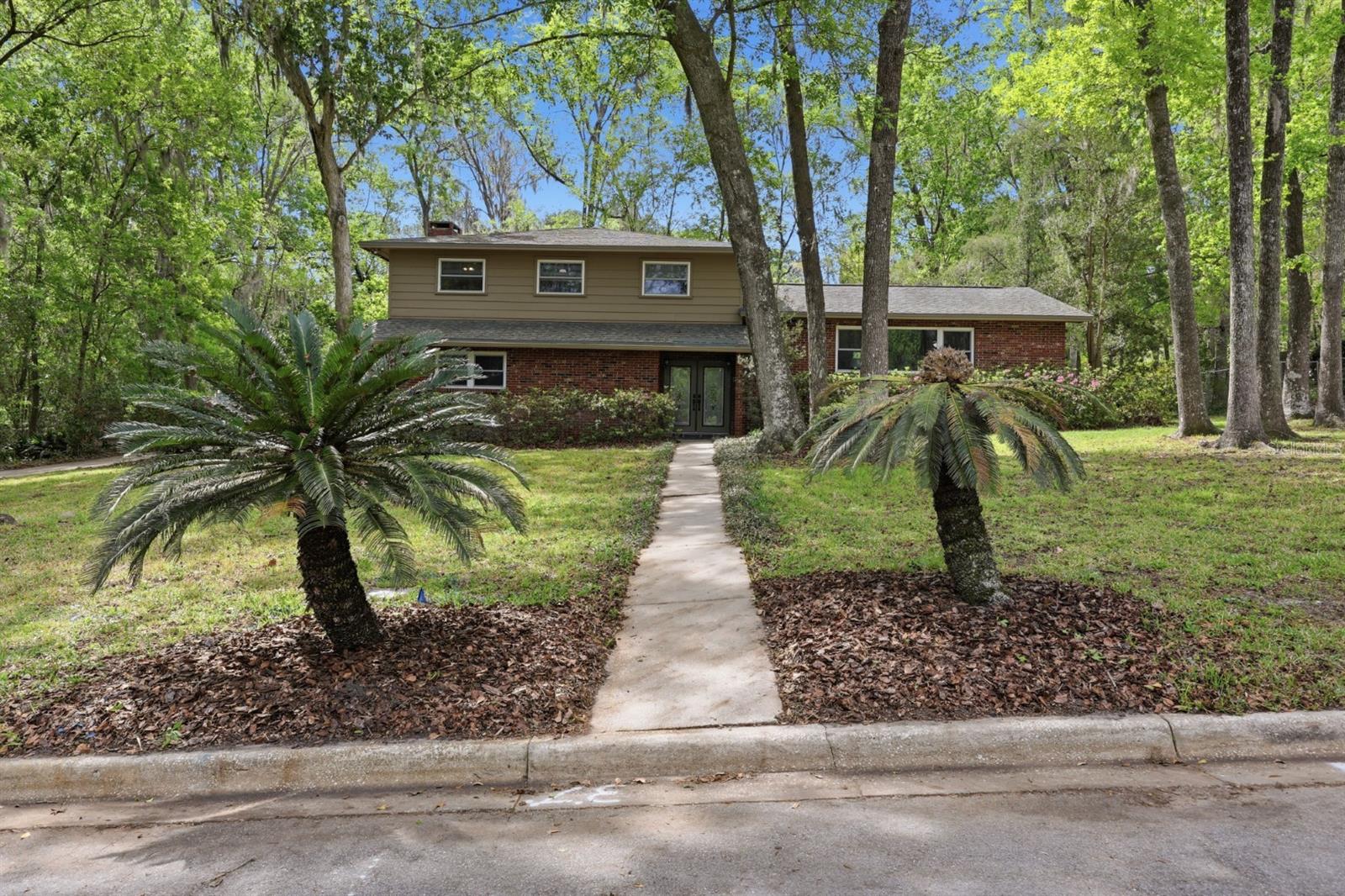 OAK CREST ESTATE - Residential