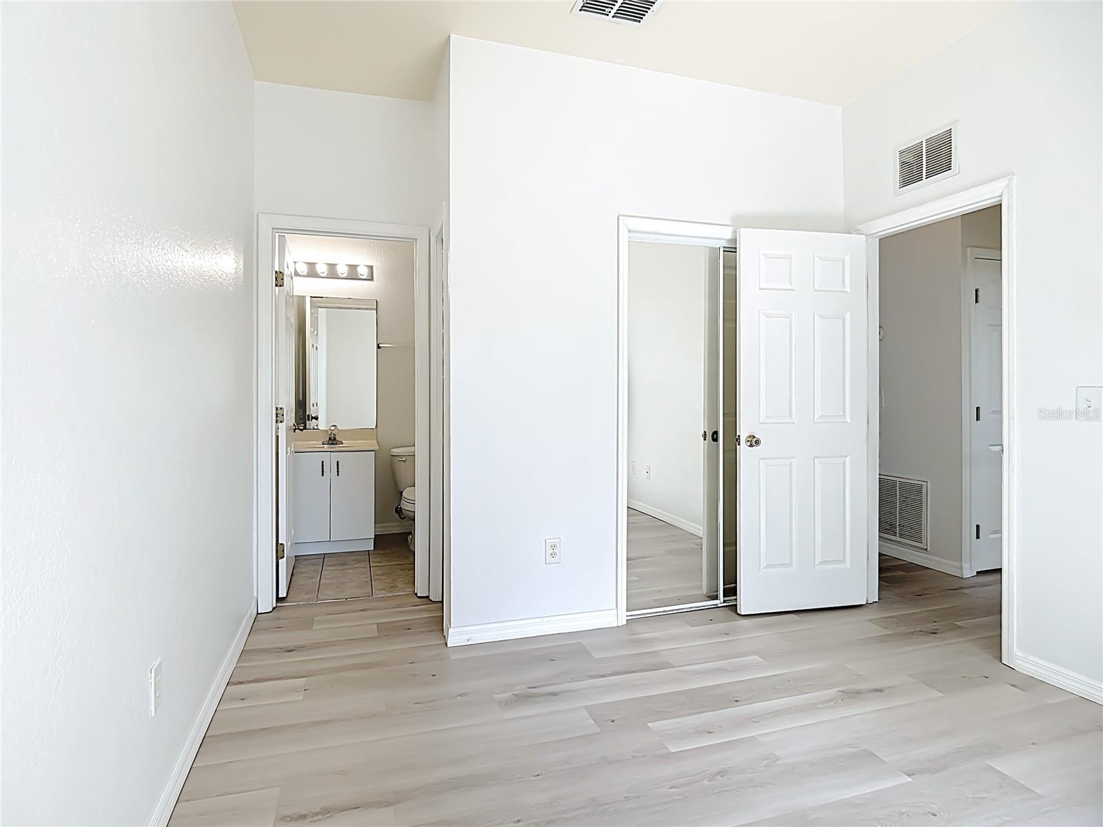 LAKE MARION GOLF RESIDENCE CONDO - Residential Lease