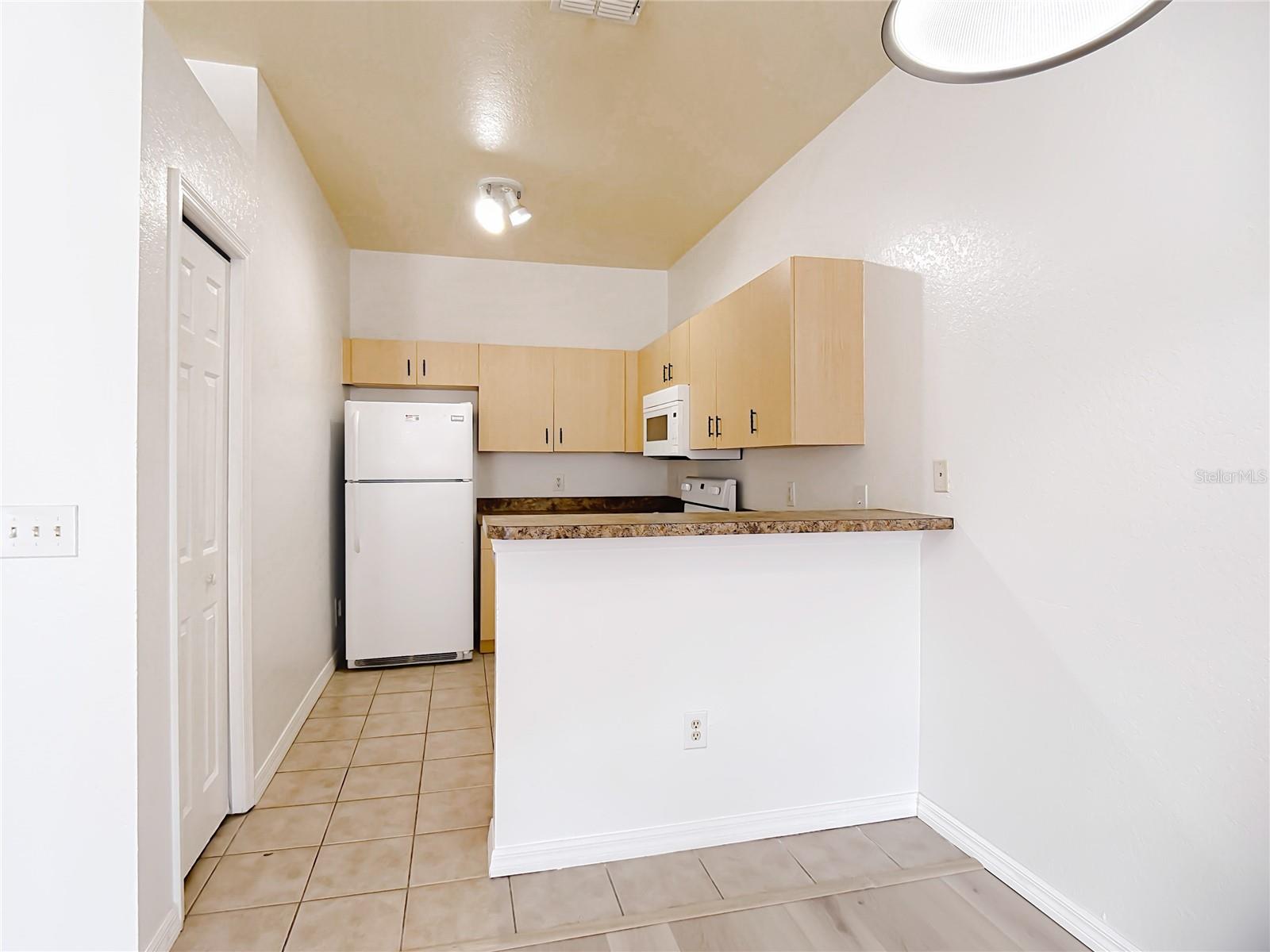 LAKE MARION GOLF RESIDENCE CONDO - Residential Lease