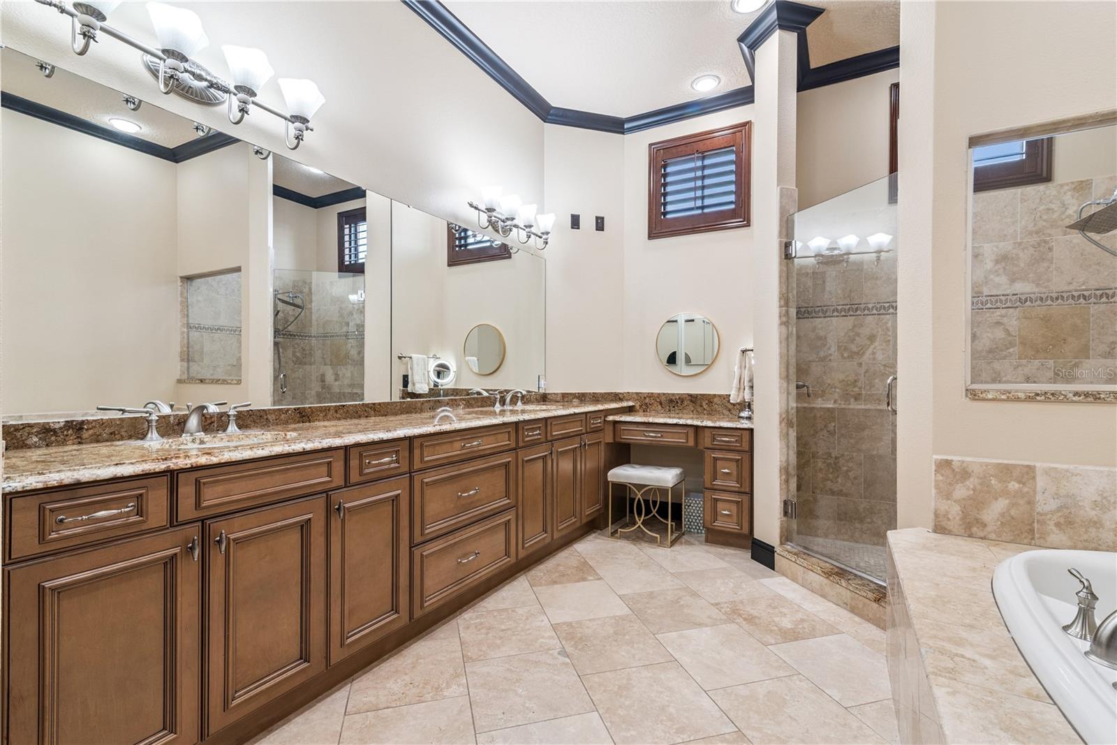 WINTER PARK RESIDENTIAL - Residential