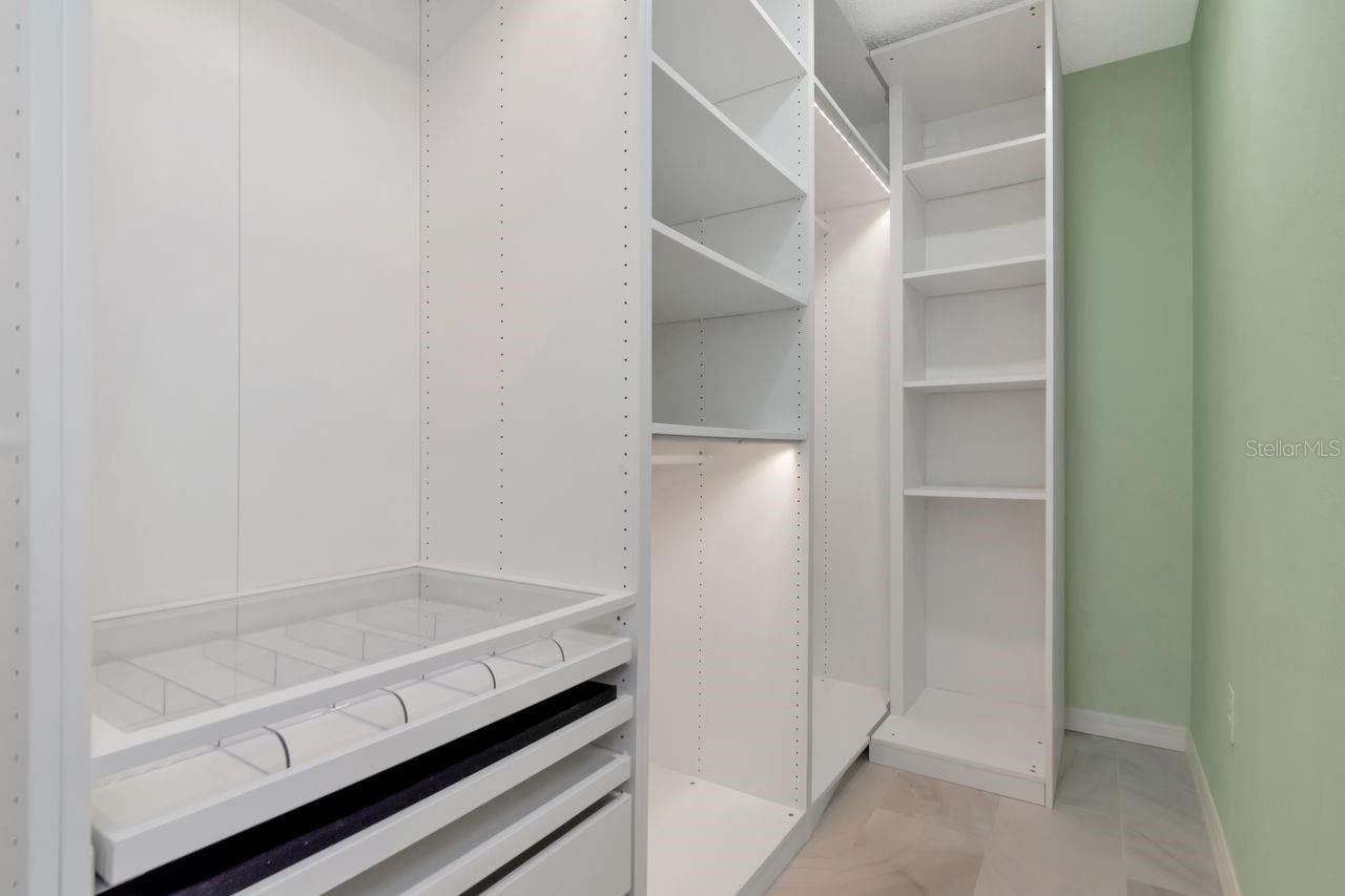 EASTLAKE OAKS PH 1 - Residential