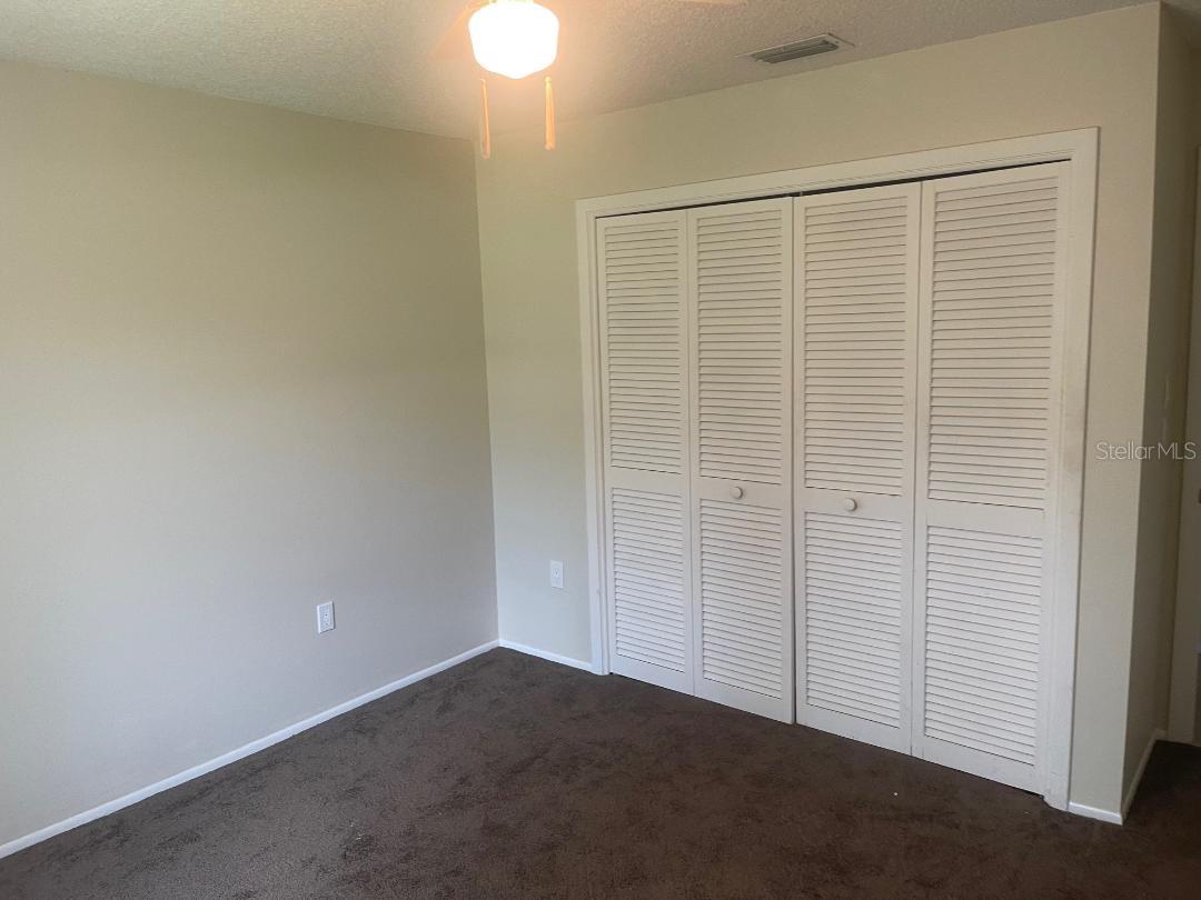 COUNTRY PLACE - Residential Lease