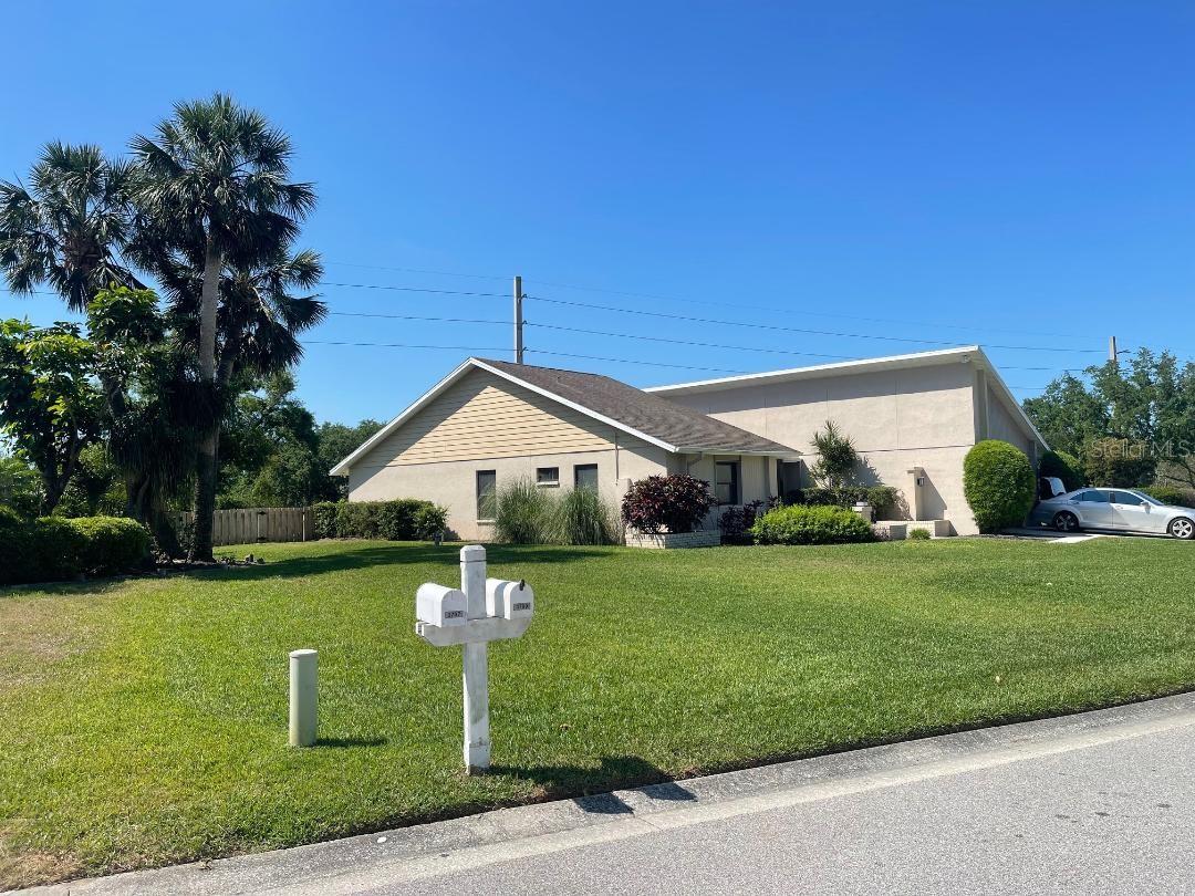 COUNTRY PLACE - Residential Lease