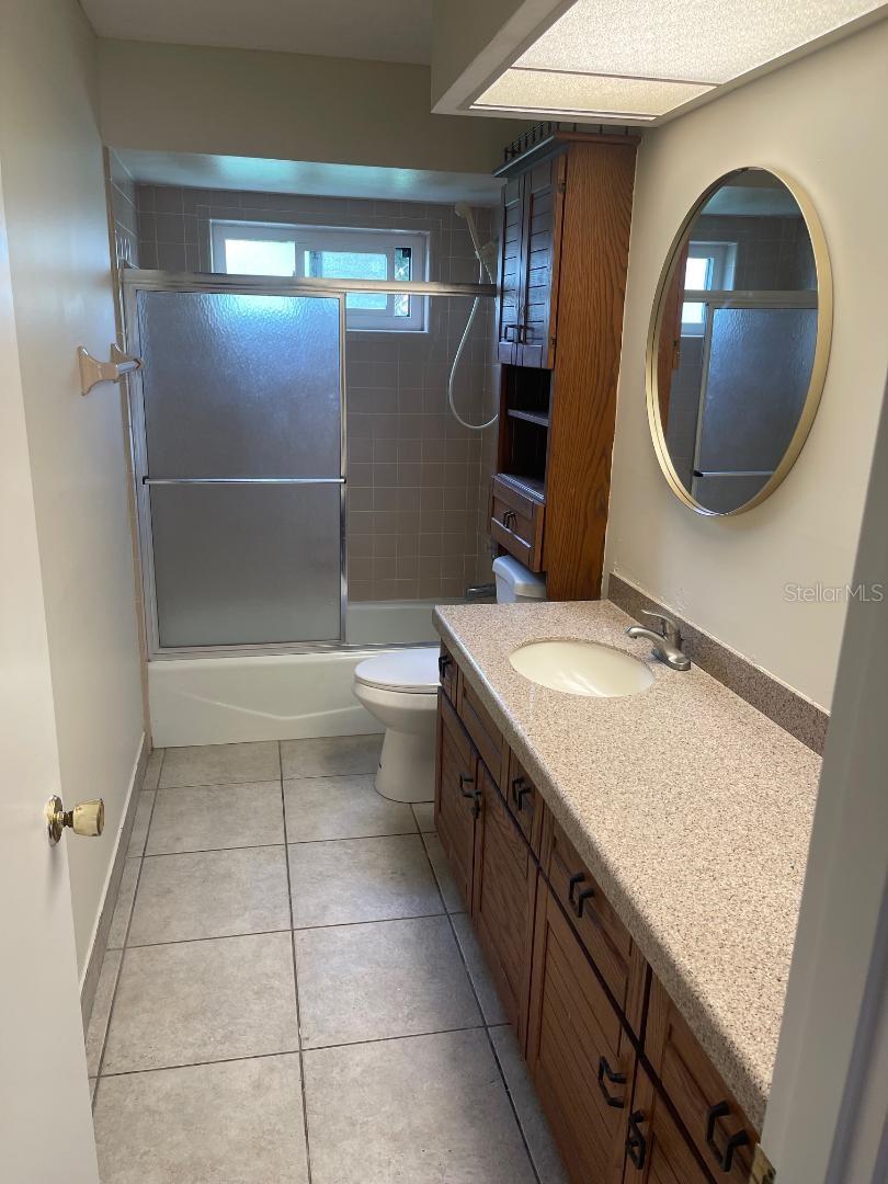 COUNTRY PLACE - Residential Lease