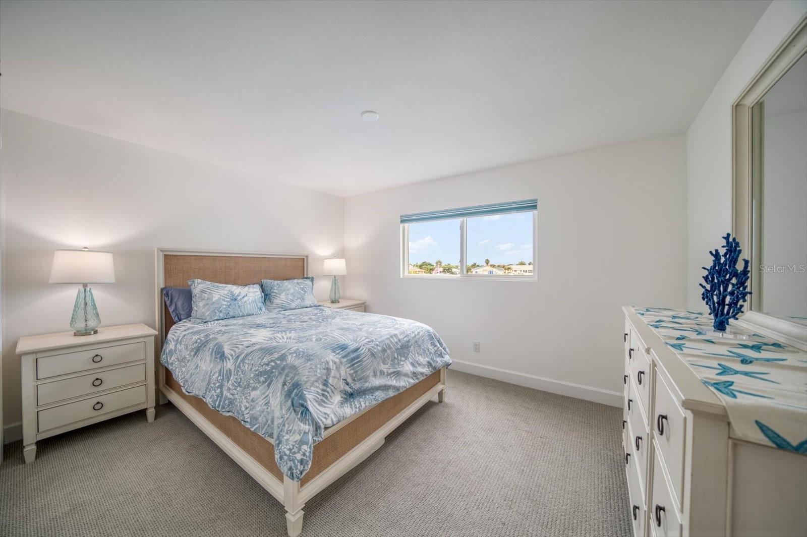 BELLEVUE ESTATES ISLAND 1ST ADD - Residential