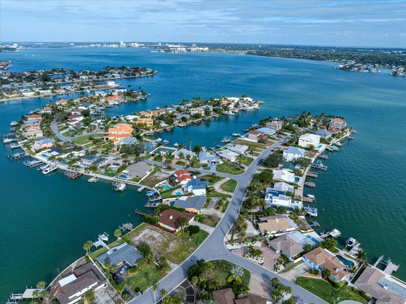 BELLEVUE ESTATES ISLAND 1ST ADD - Residential