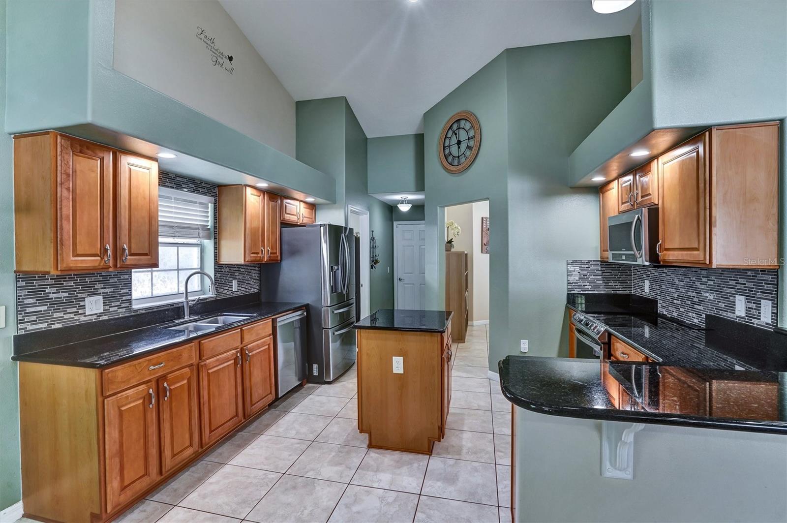 GROVES AT BAYTREE PH 01 - Residential