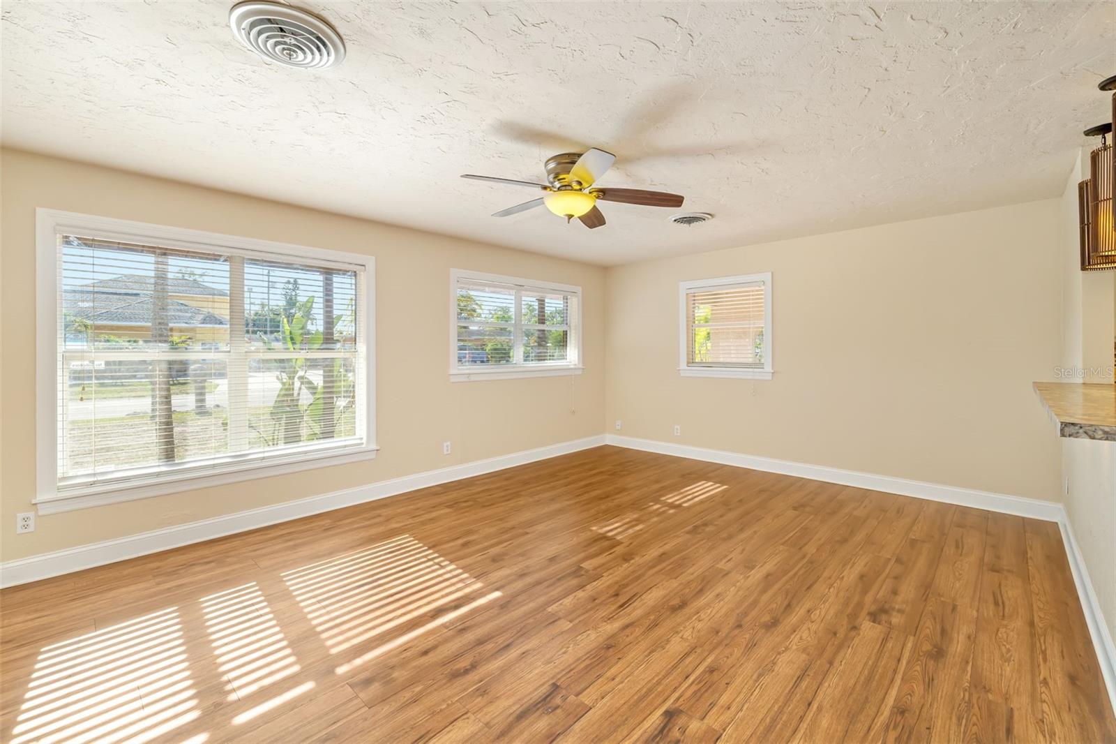 WINDSOR PARK THIRD UNIT - Residential