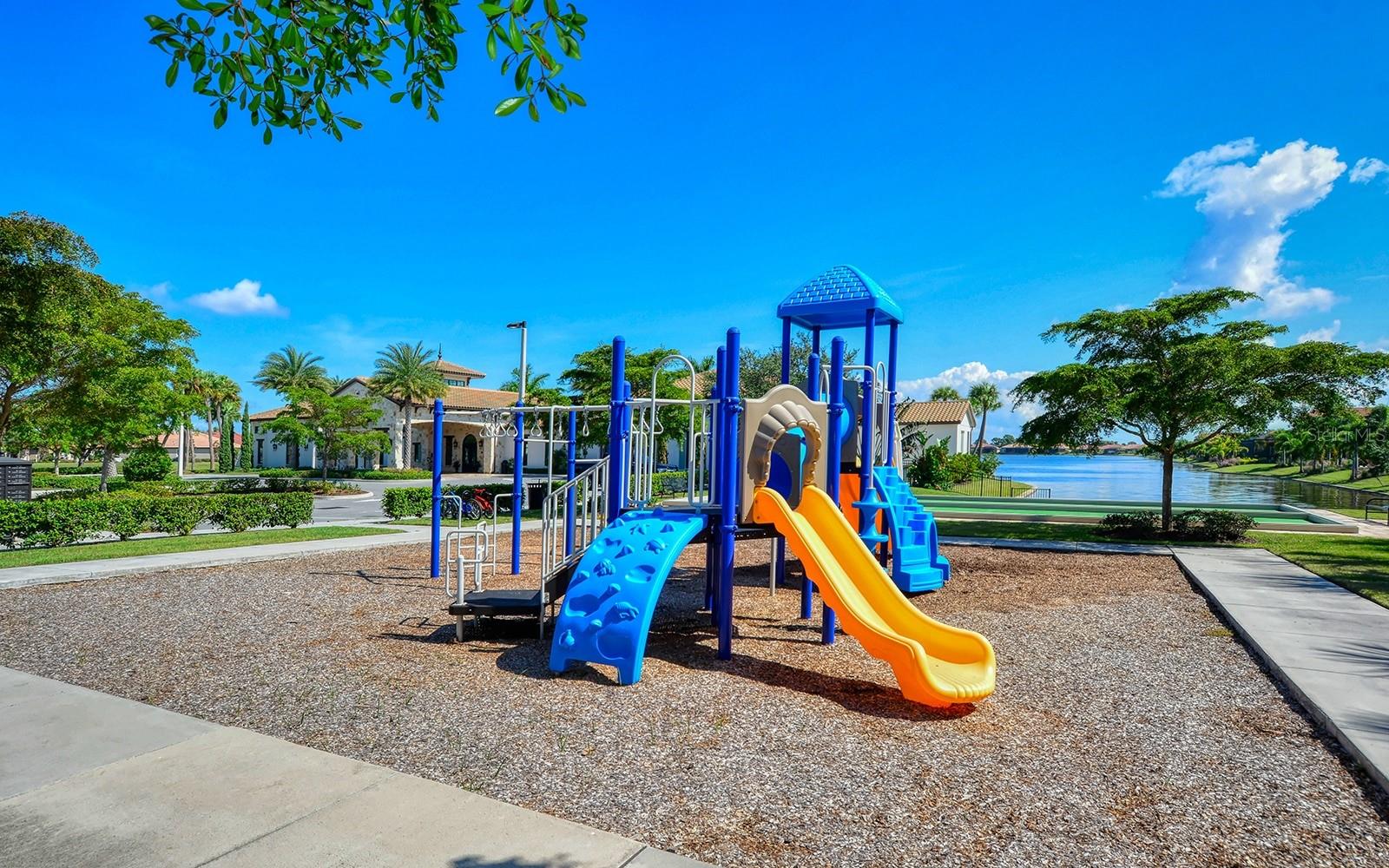 TOSCANA ISLES CARRIAGE HOMES P - Residential