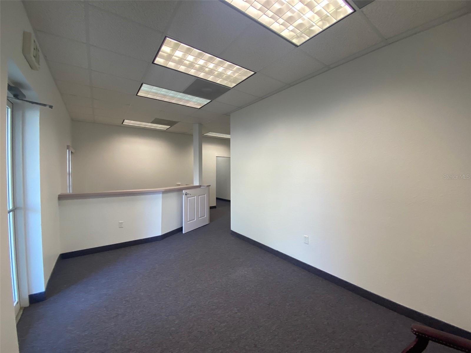 MARION OAKS UN 02 - Commercial Lease