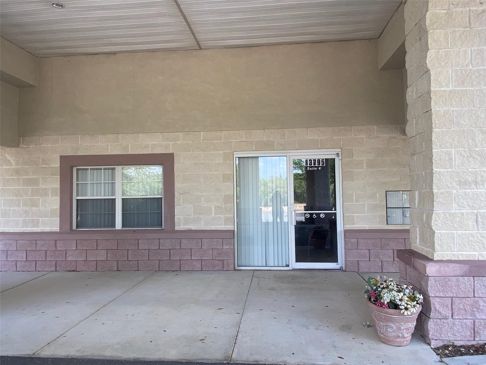MARION OAKS UN 02 - Commercial Lease