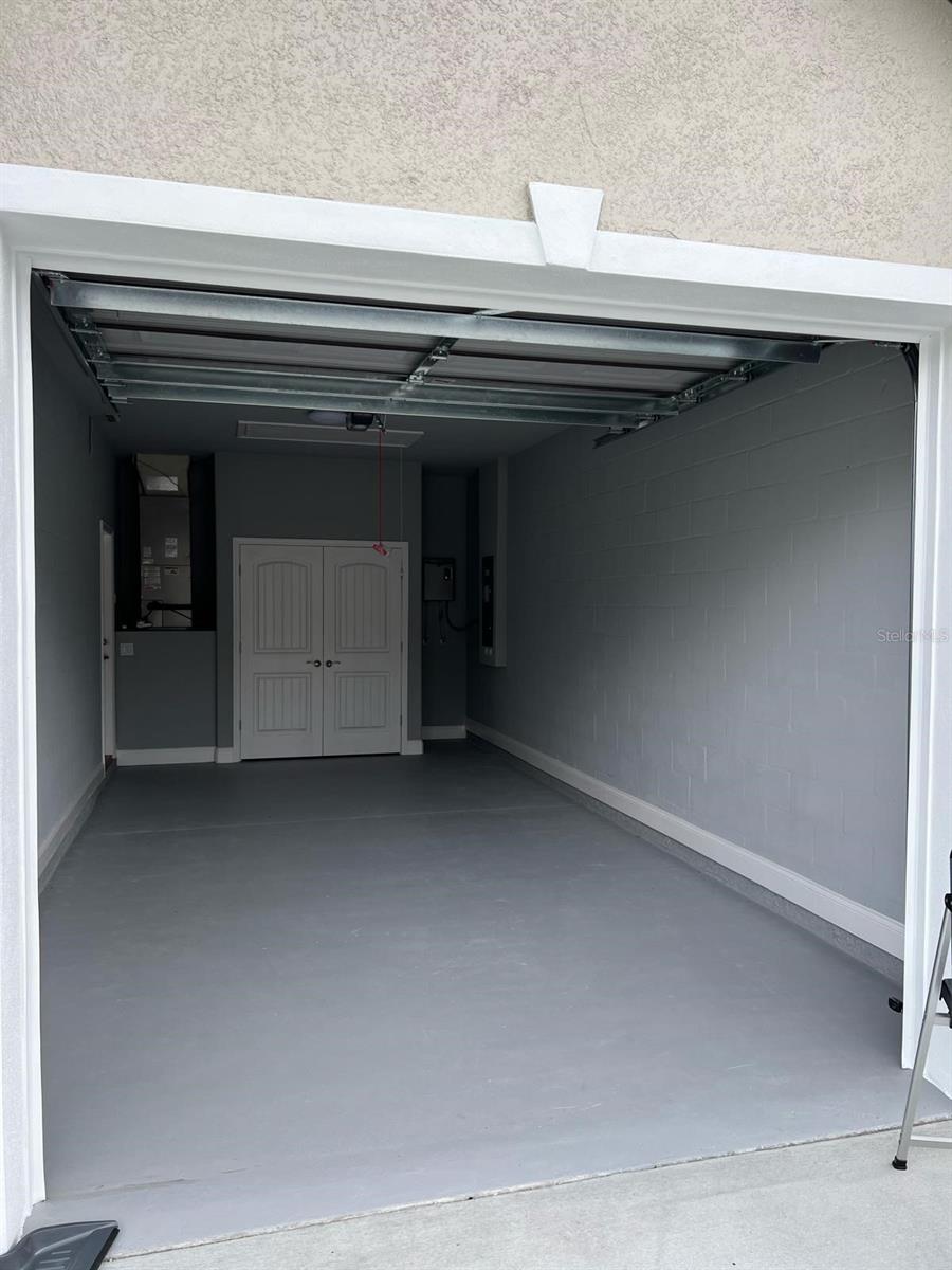 04 FAIRWAYS - Residential Lease