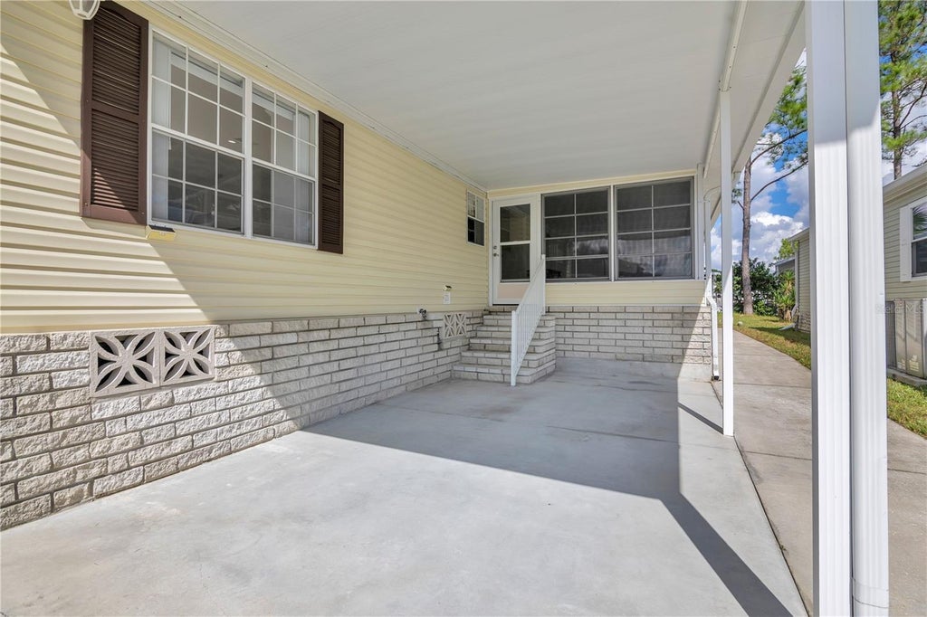 Photo of 542 Dreama Drive, Davenport, FL 33897 (MLS # L4965815)