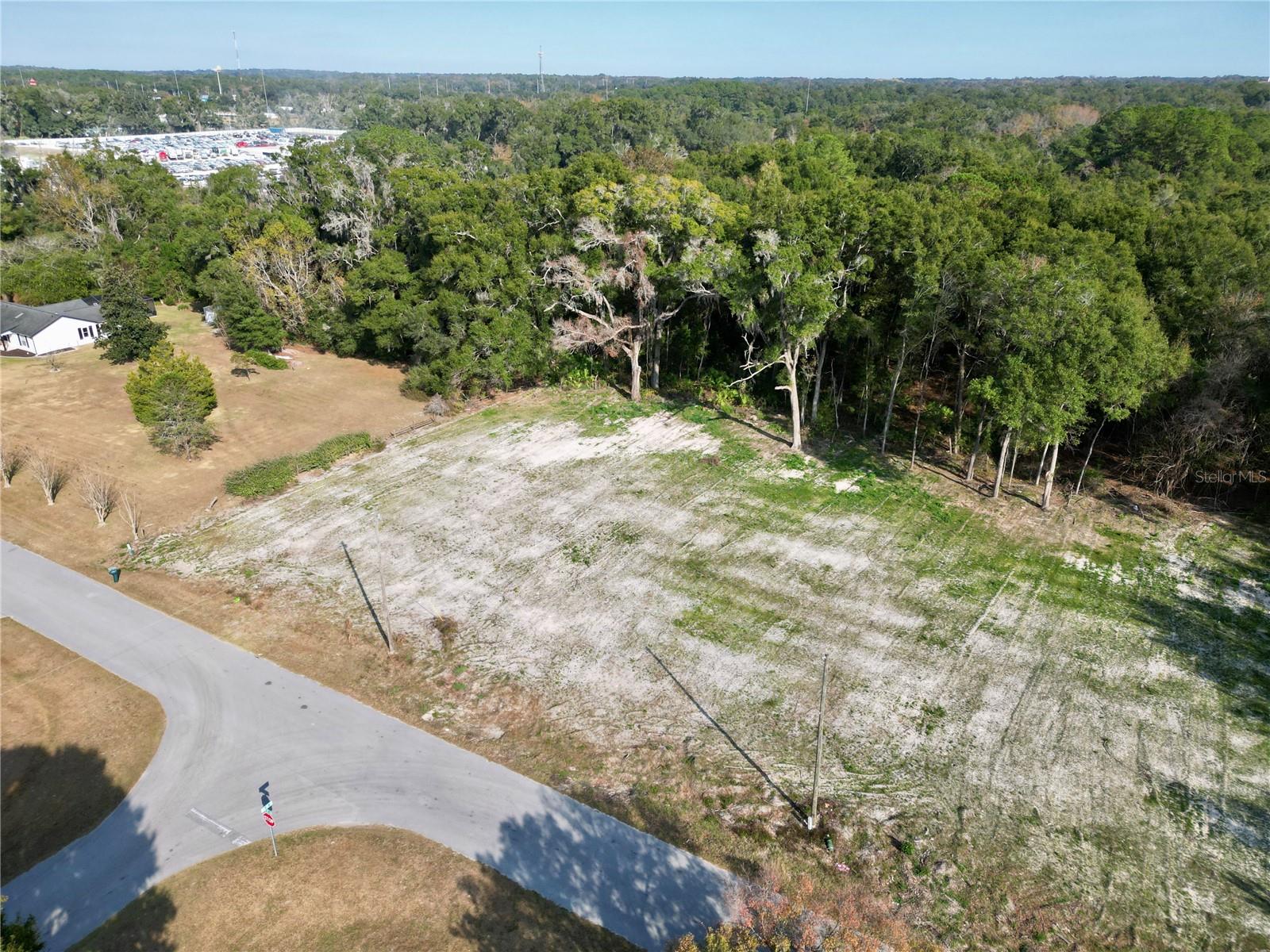 GOLDEN MEADOW ESTATE - Land